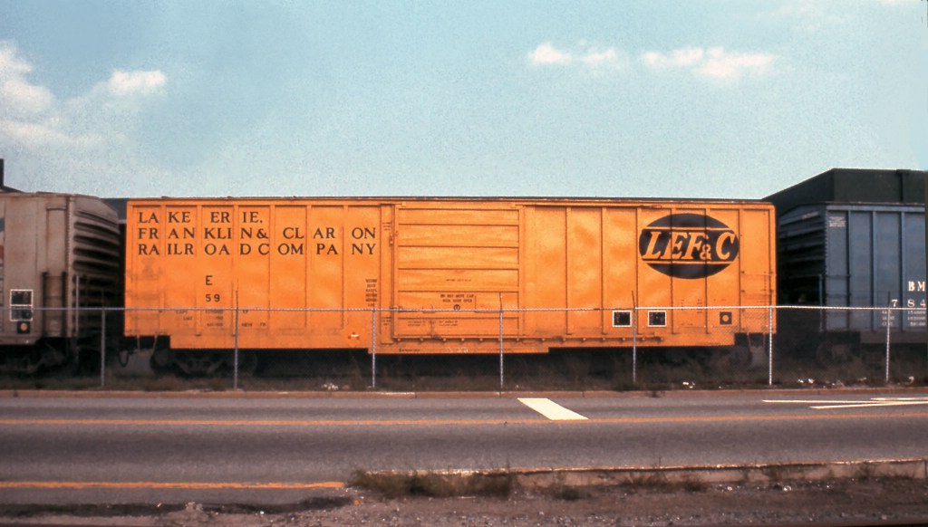 LEF 1059 Box Car